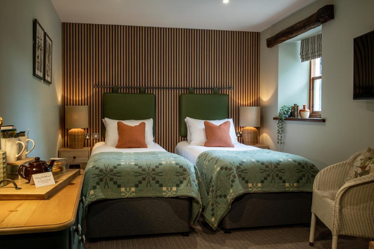 Hotel The Lister Arms Malham Esterno foto