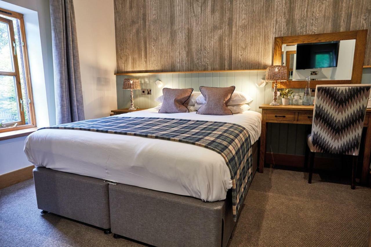 Hotel The Lister Arms Malham Esterno foto