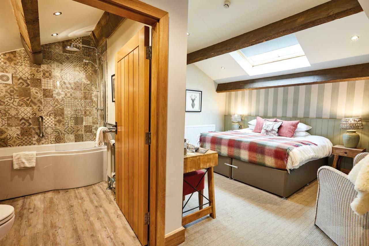 Hotel The Lister Arms Malham Esterno foto