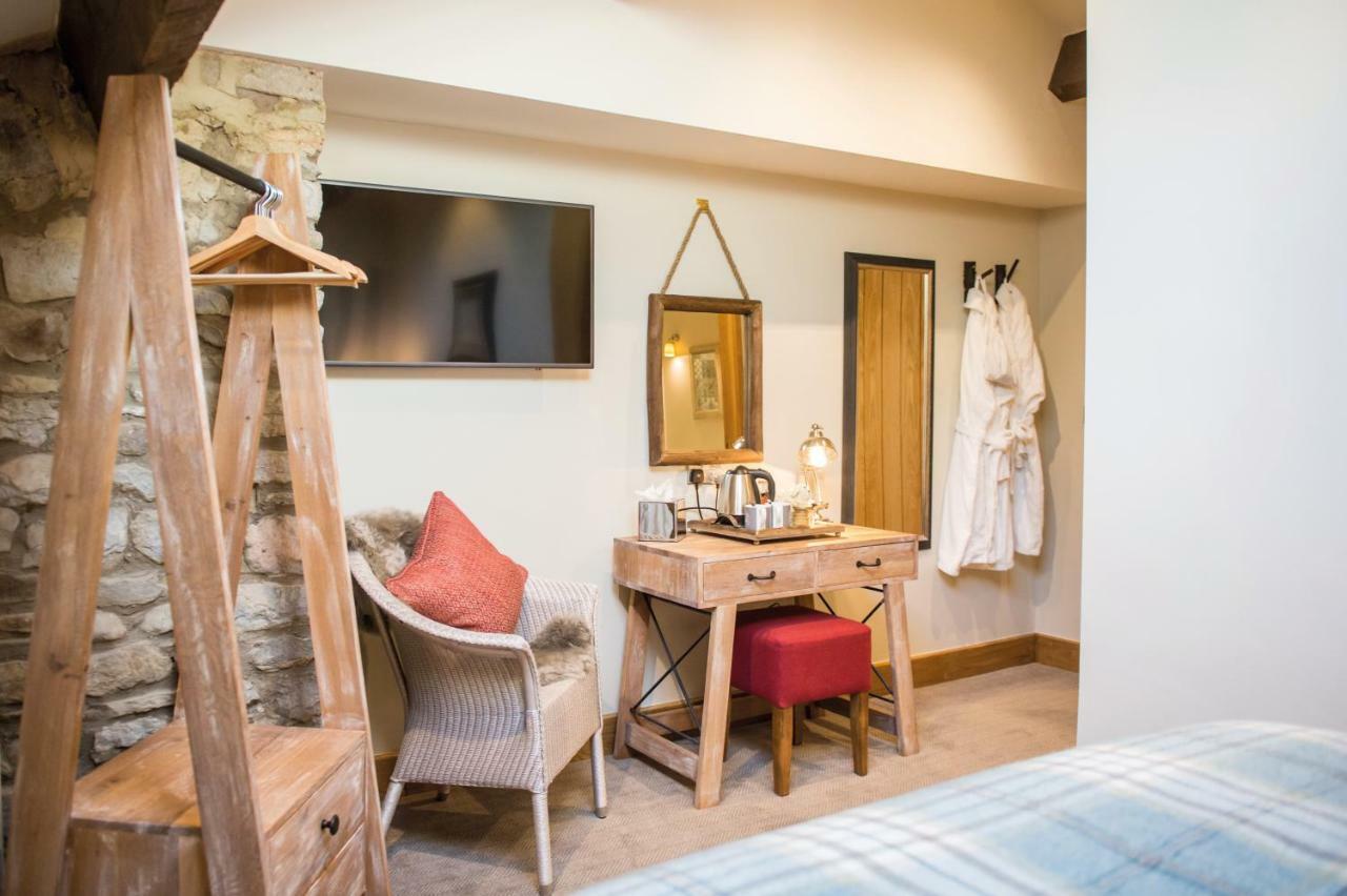 Hotel The Lister Arms Malham Esterno foto